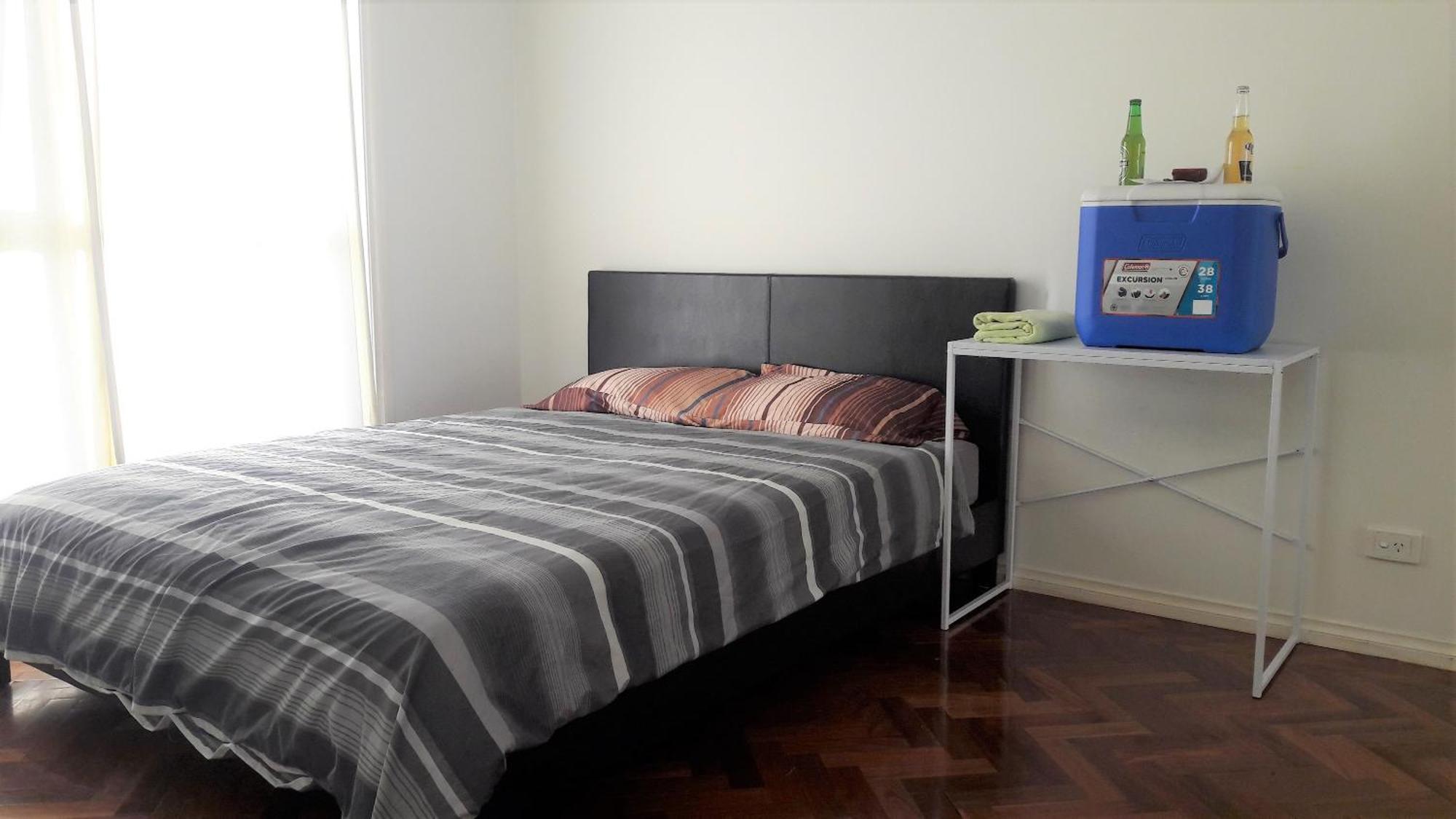 Abbotsford Private Rooms & Pods - 15 Charles Homestay メルボルン エクステリア 写真