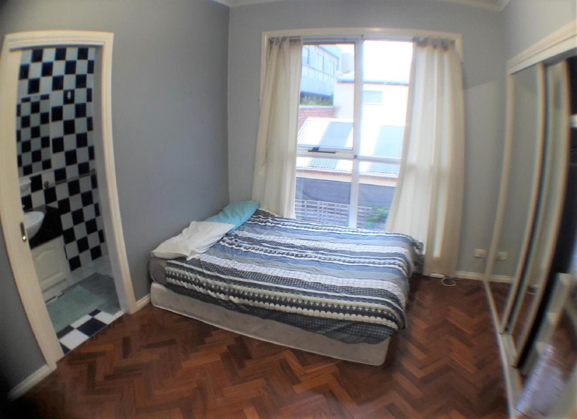 Abbotsford Private Rooms & Pods - 15 Charles Homestay メルボルン エクステリア 写真